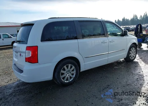 2016 Chrysler Town & Country Touring z USA, uszkodzony, nr VIN 2C4RC1BG7GR164716